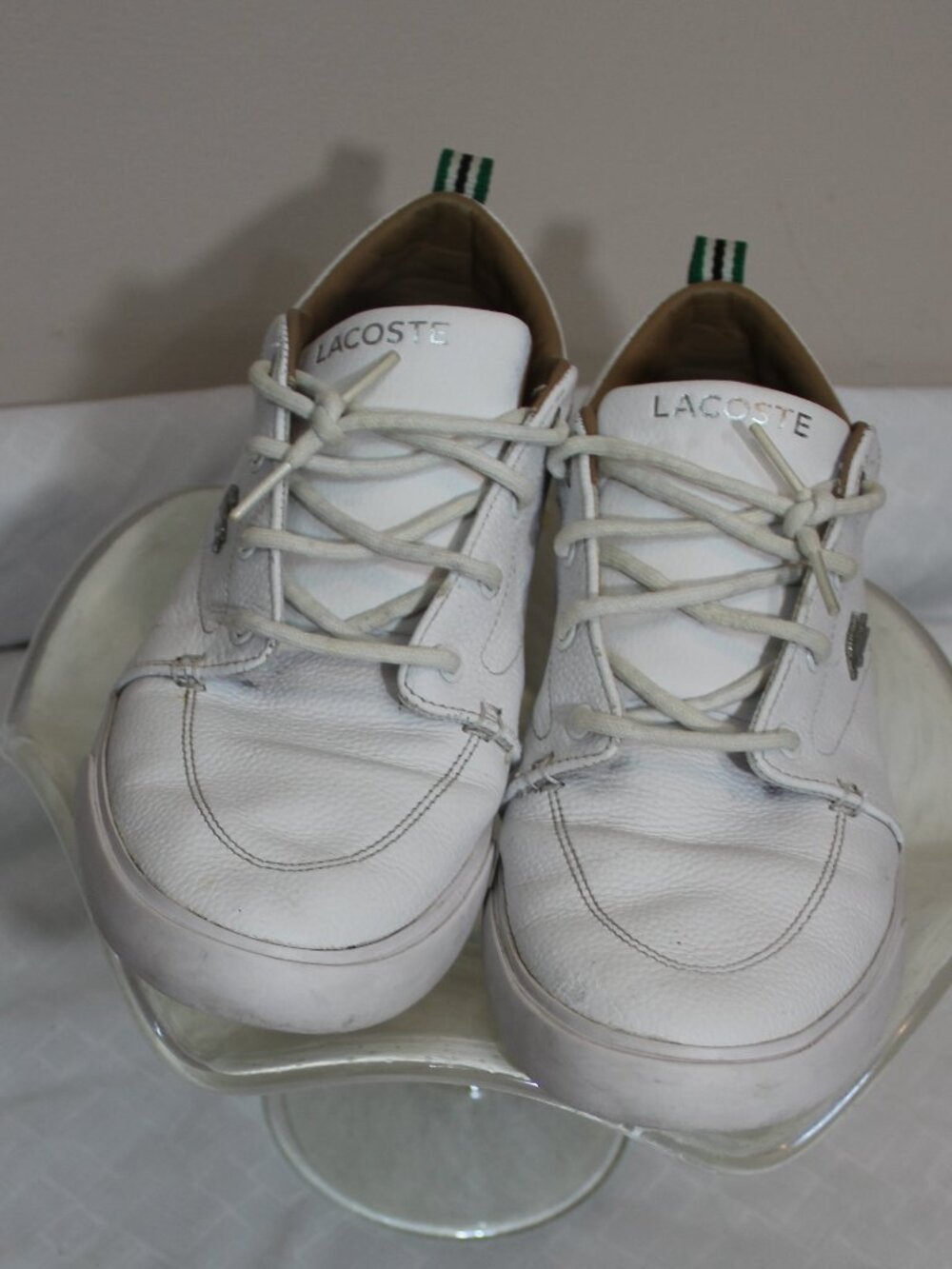 Lacoste men white leather silver tone logo sneakers size 10